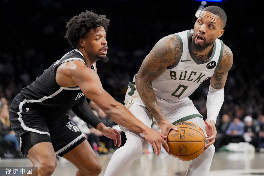 她用扎实的 她用扎实的